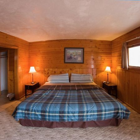 Yellowstone Holiday Motel West Yellowstone Buitenkant foto