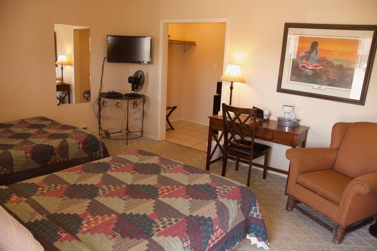 Yellowstone Holiday Motel West Yellowstone Buitenkant foto