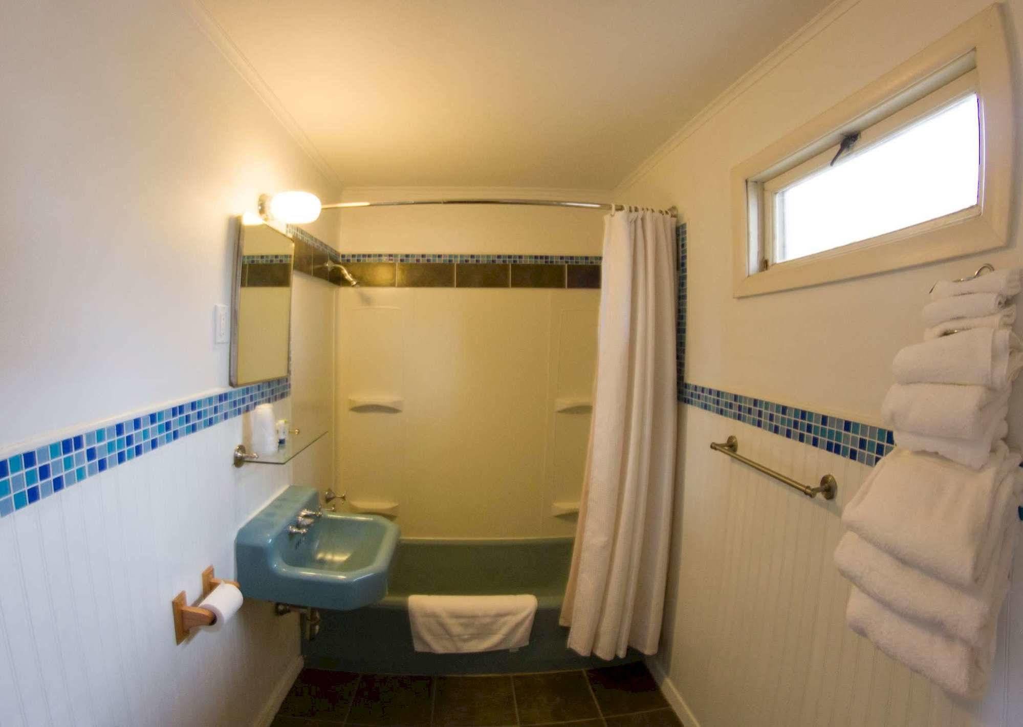 Yellowstone Holiday Motel West Yellowstone Buitenkant foto