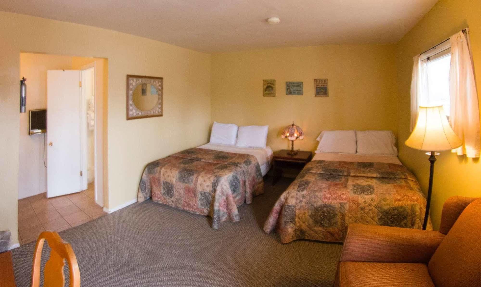 Yellowstone Holiday Motel West Yellowstone Buitenkant foto